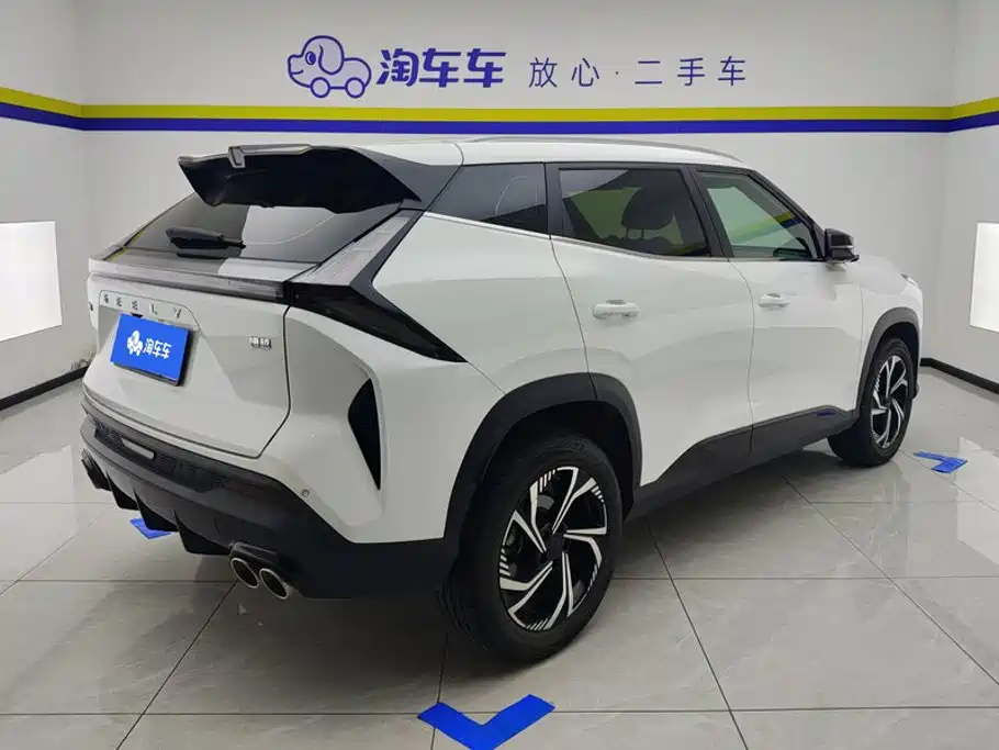 Фото 3 - Geely Atlas