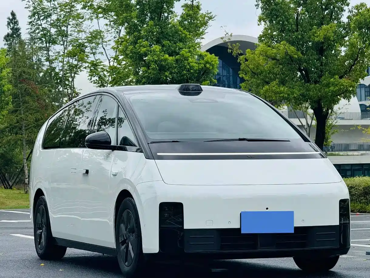 Li Auto MEGA 2024 2024 Ultra