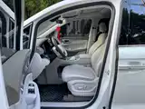 Фото 4 - Roewe iMAX8 EV