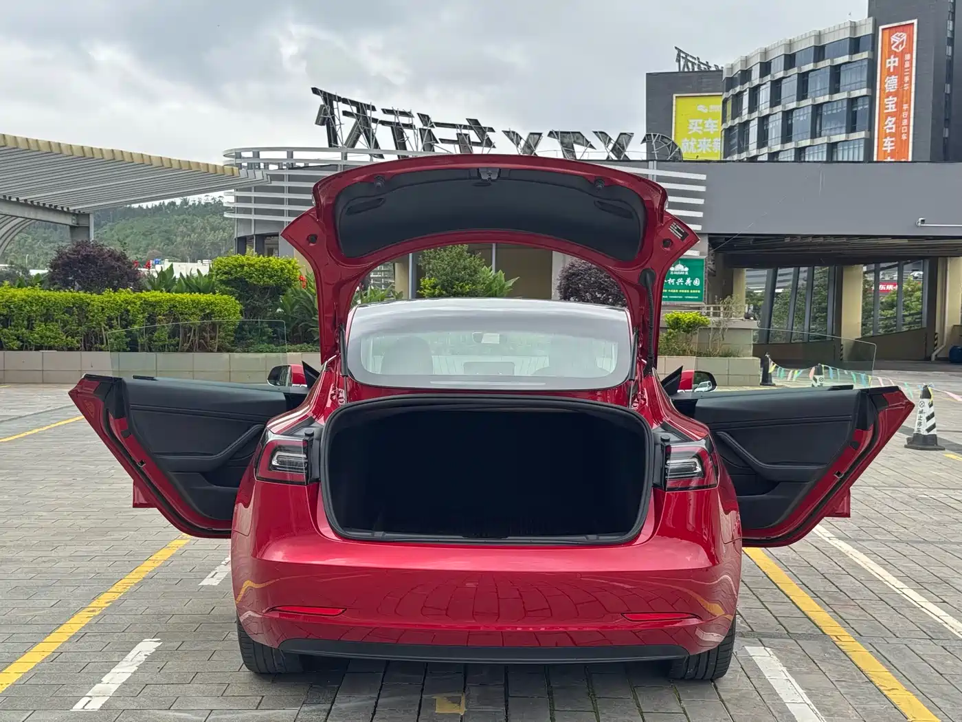 Tesla Model 3 2020 2020 Facelift Long Range Rear-Wheel Drive