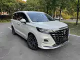 Фото 3 - Roewe iMAX8 EV
