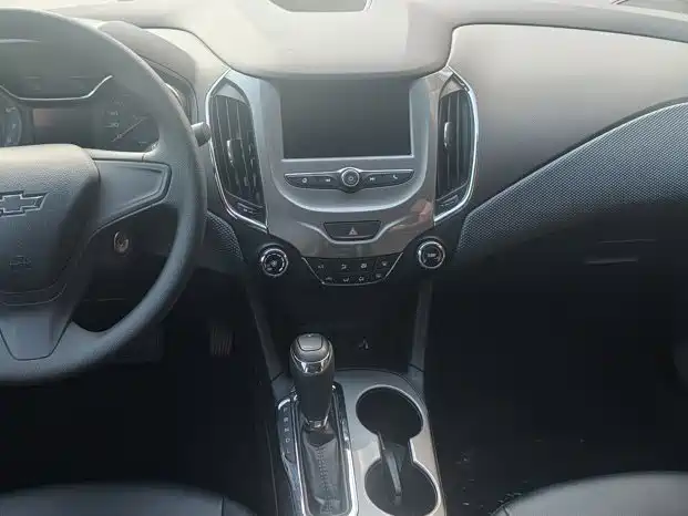 Chevrolet Cruze 2019 2018 Redline 320 Automatic Pioneer Edition
