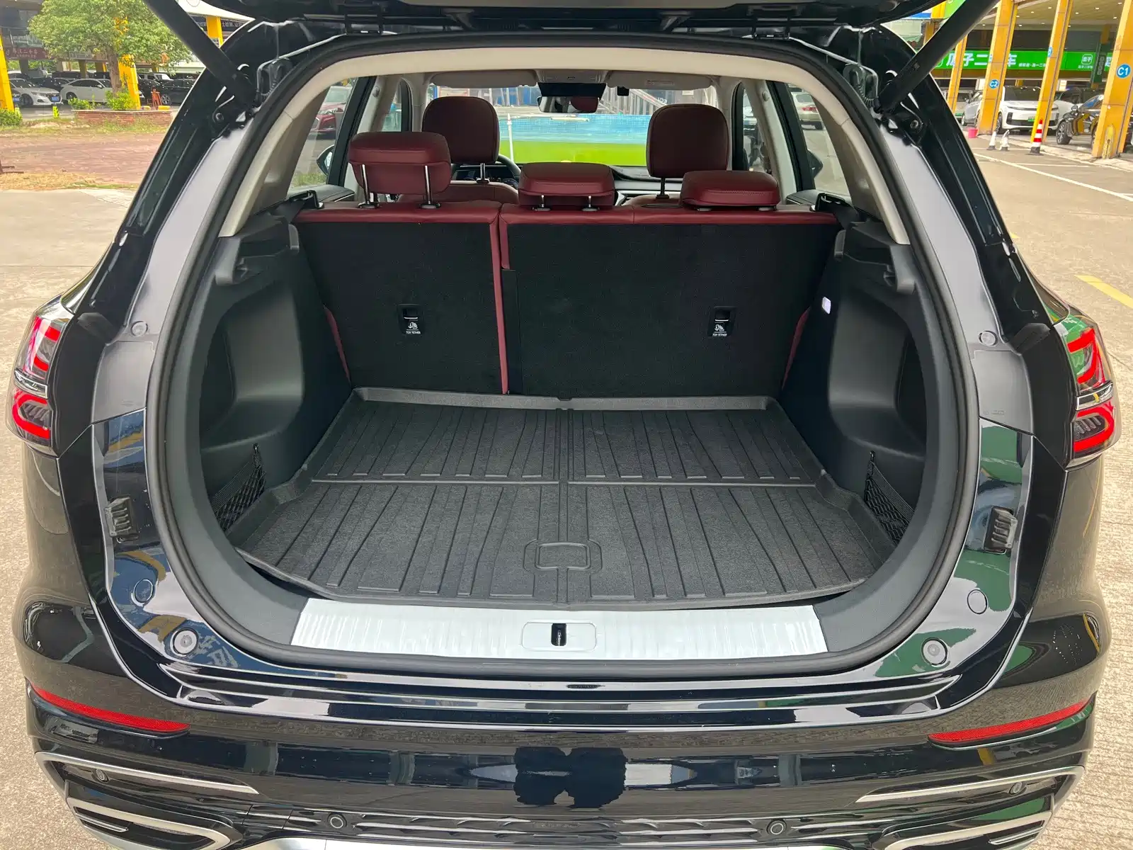 Фото 22 - Hongqi HS5