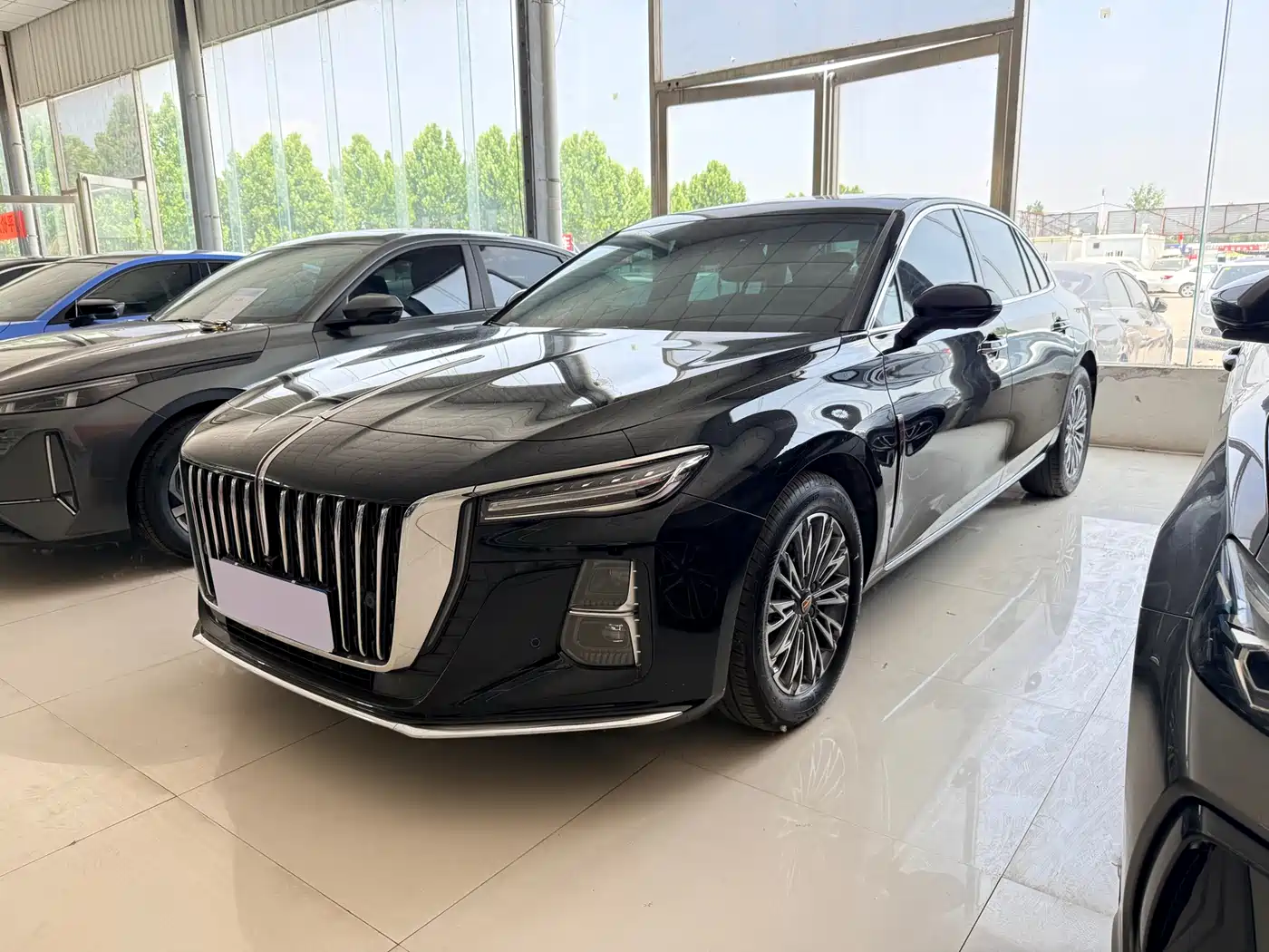 Hongqi H5 2025 1.5T DCT Flag Rhythm 500,000 Units Memorial Edition