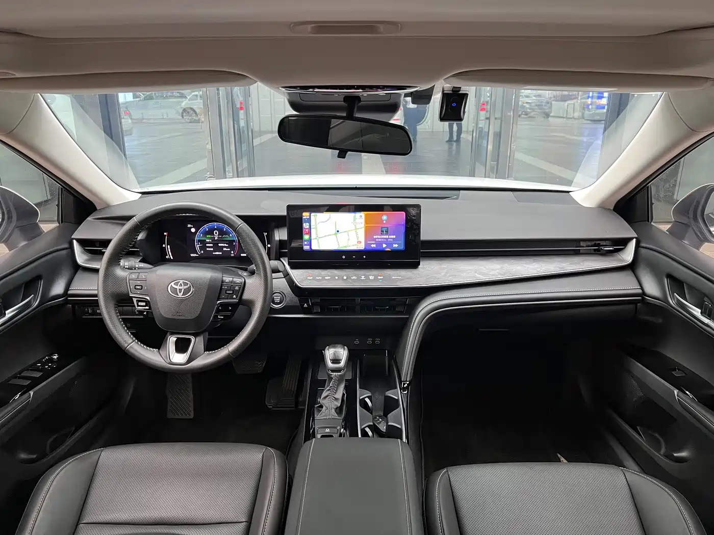 Toyota Camry 2024 2.0GVP Luxury Edition фото 9