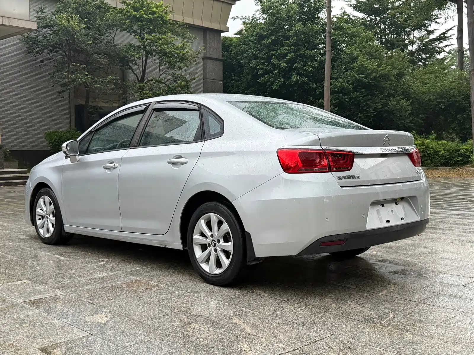 Фото 14 - Citroën C4 C-Quatre