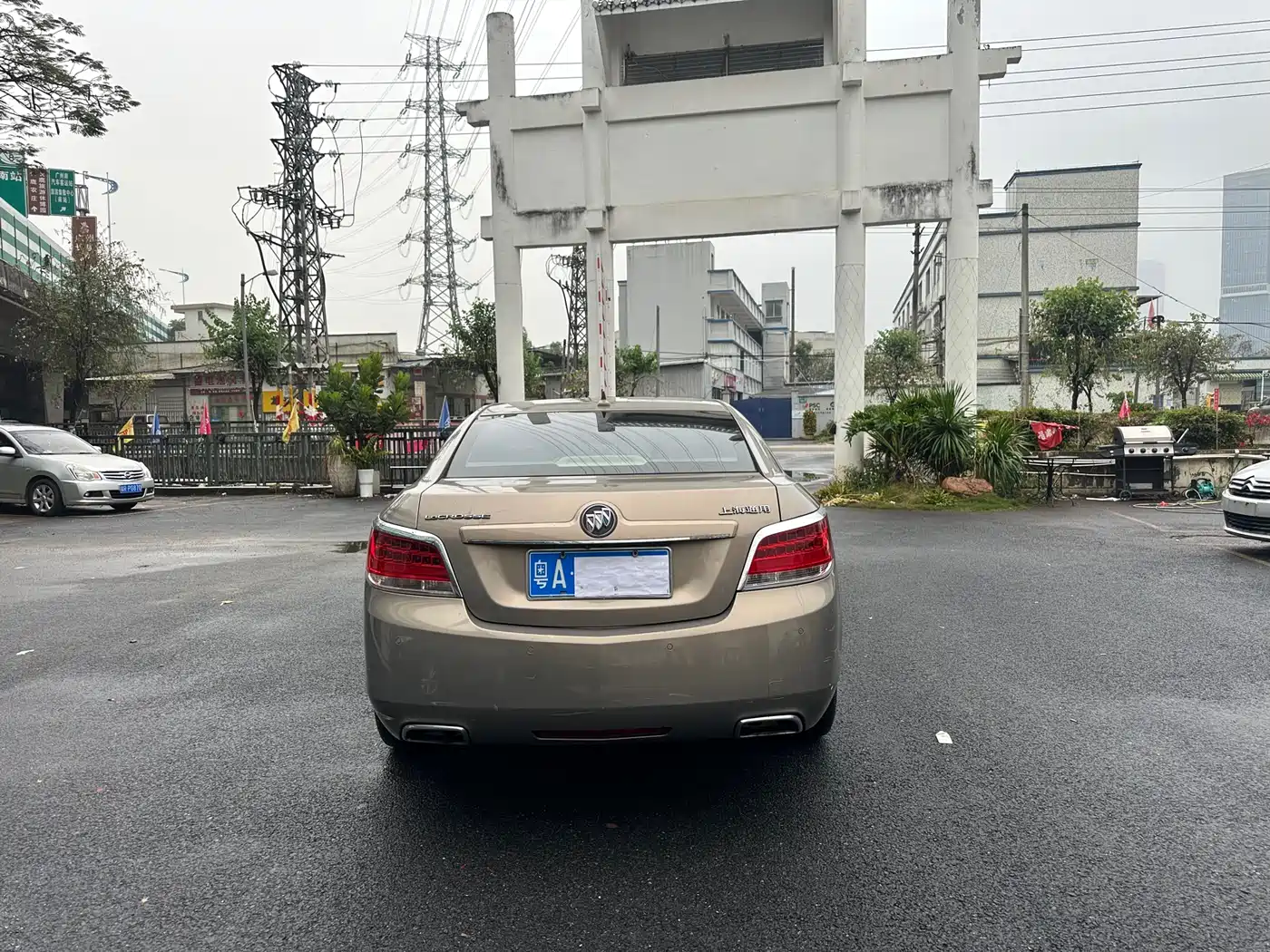 Buick LaCrosse 2010 2.4L Luxury фото 6