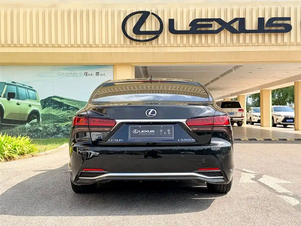 Lexus LS 2021 2021 500h Premium Edition