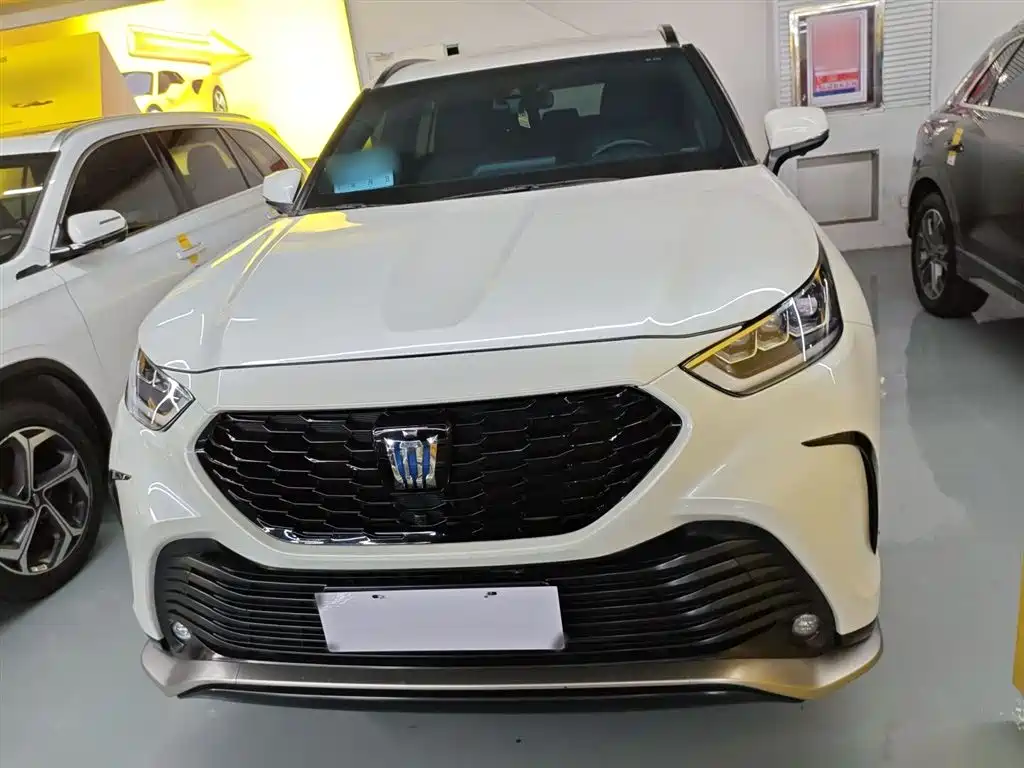 Toyota Crown Kluger 2023 2.5L HEV AWD Elite Edition фото 3