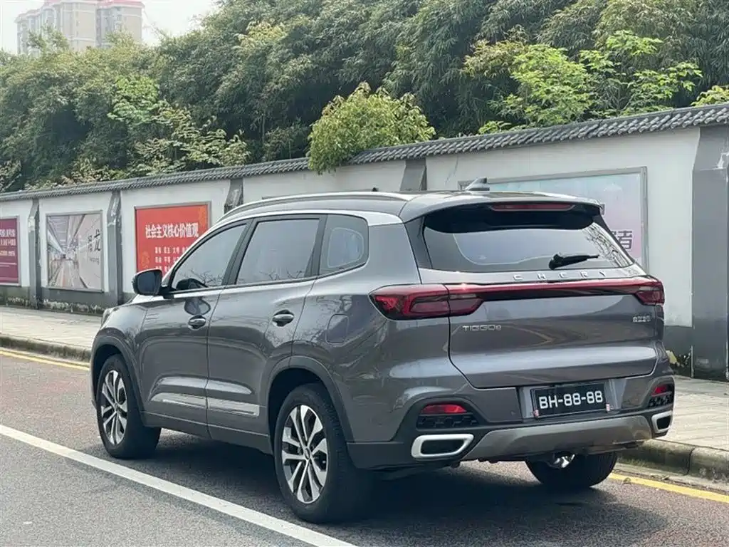 CHERY TIGGO 8