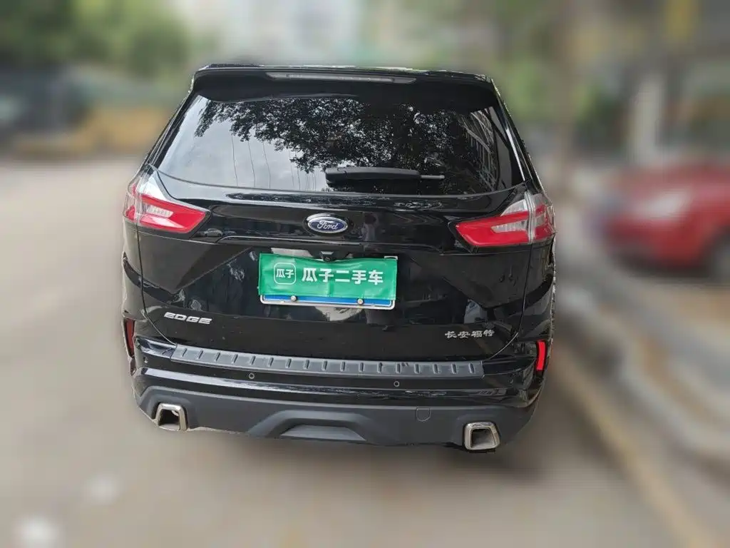 Фото 3 - Ford Edge