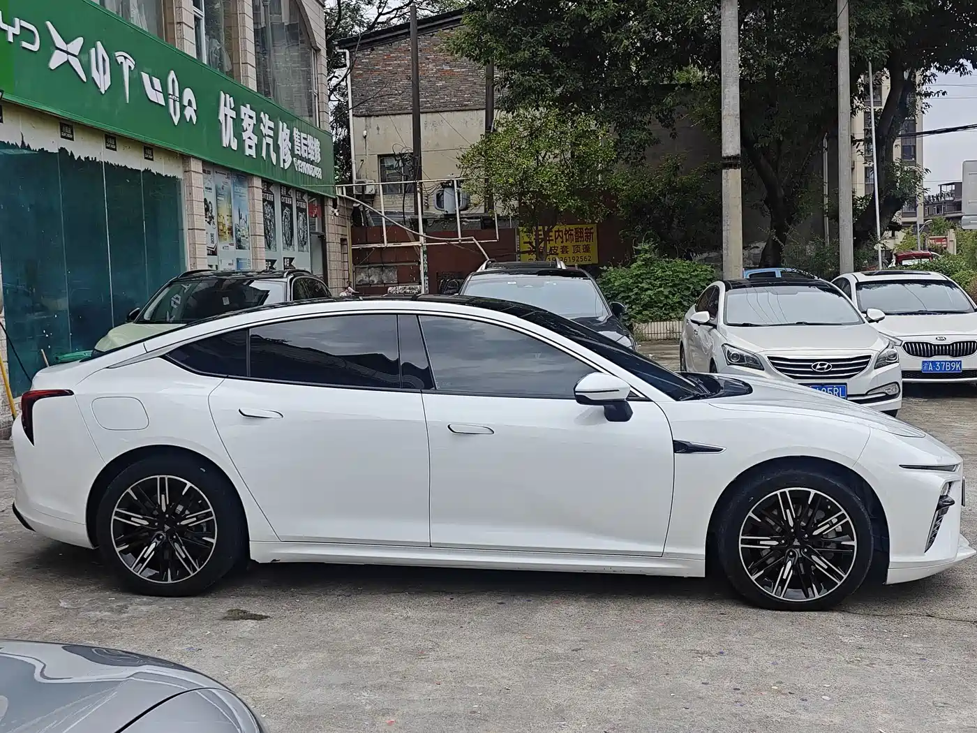 Nezha Auto Nezha S 2024 2024 Model Pure Electric 520km RWD Lite Edition