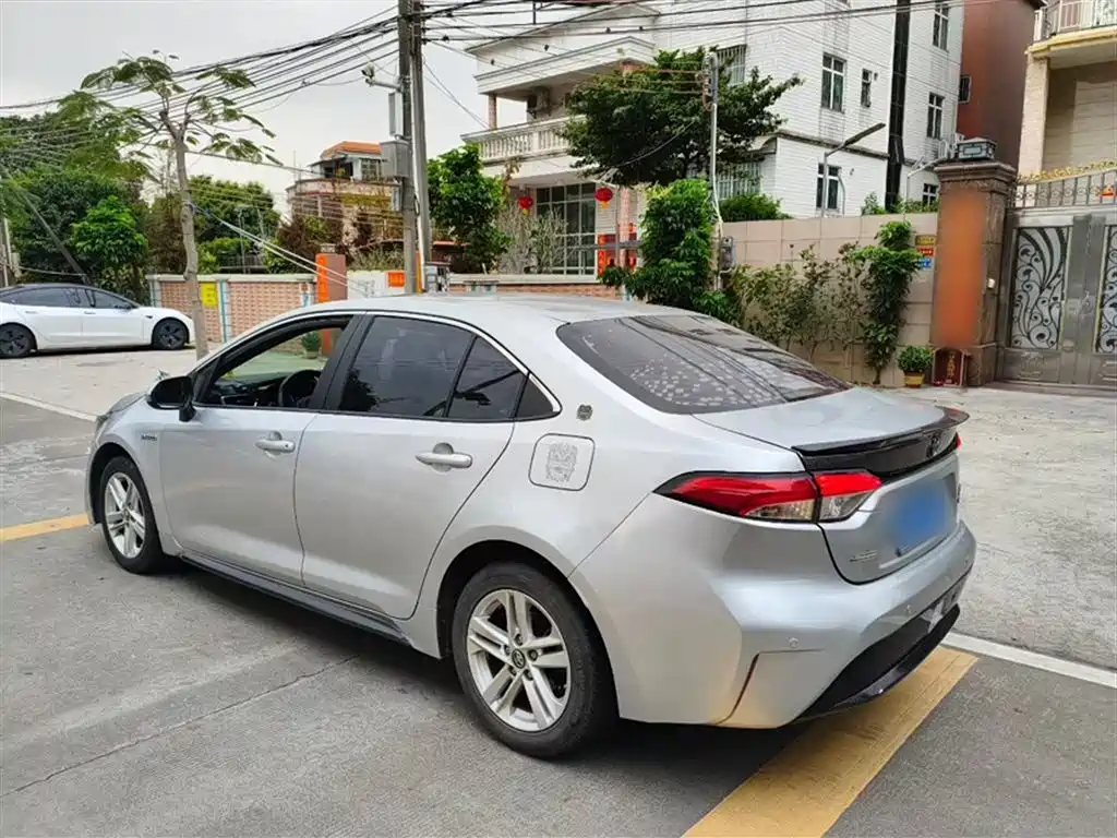 Toyota Levin 2021 Dual Engine 1.8H E-CVT Luxury Edition фото 11