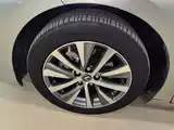 صورة 21 - Lexus ES