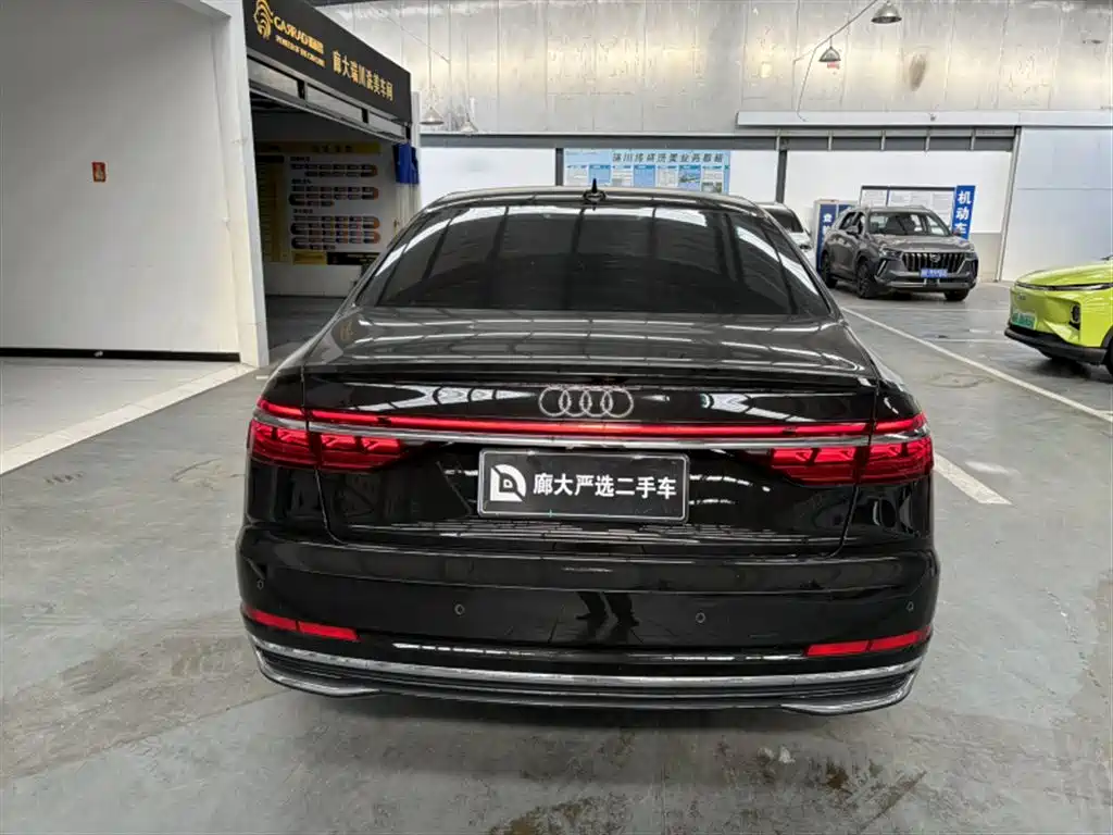 Audi A8 2025 A8L 45 TFSI quattro Luxury фото 11