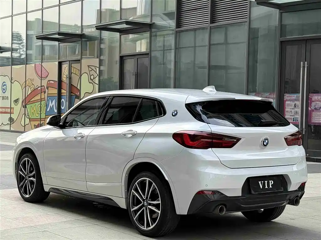 BMW X2