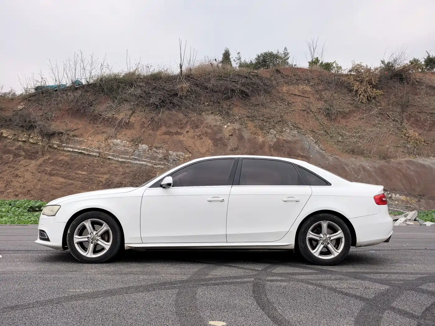 Audi A4L 2015 45 TFSI quattro Individual Sport фото 4