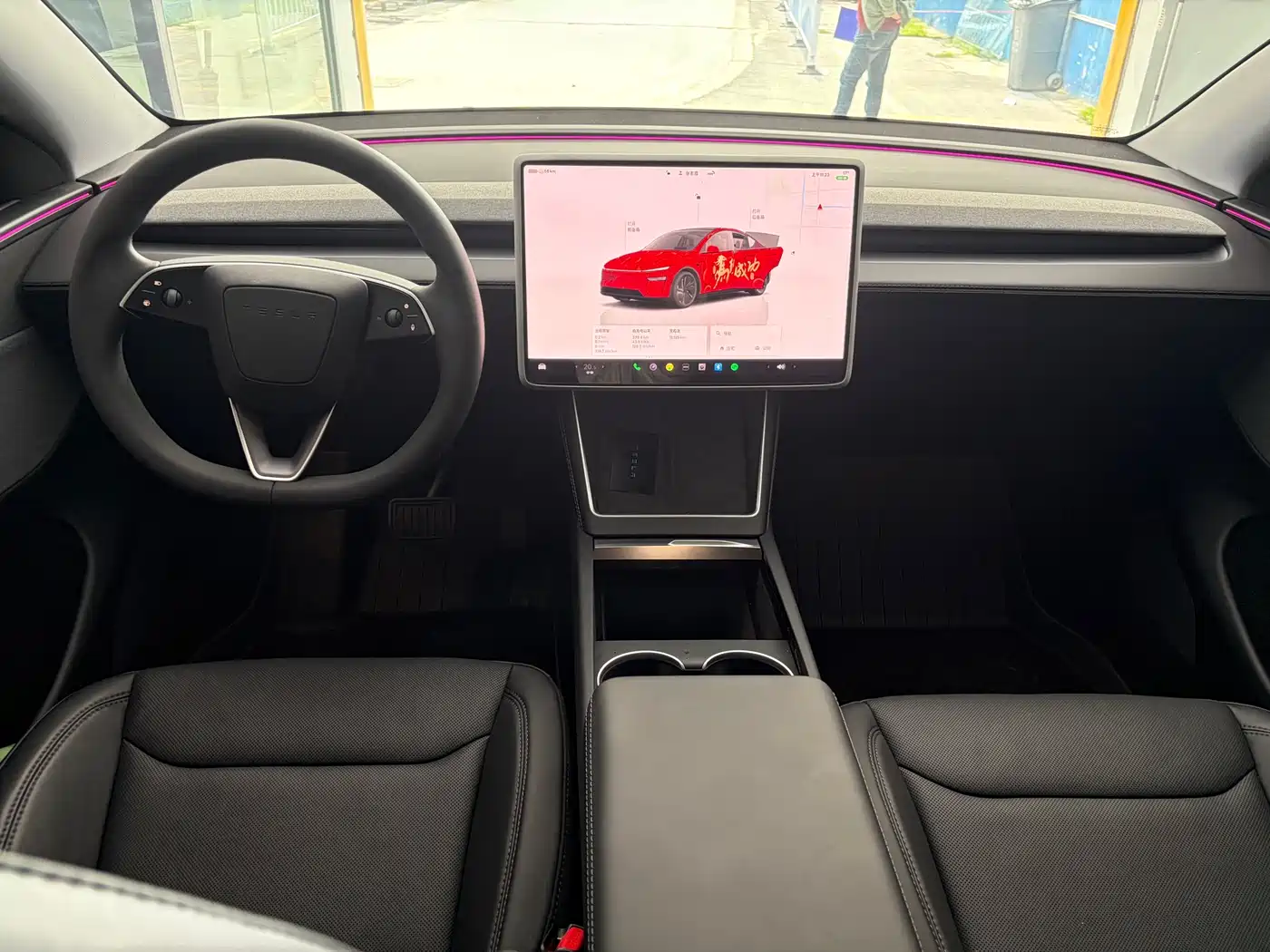 TESLA MODEL Y
