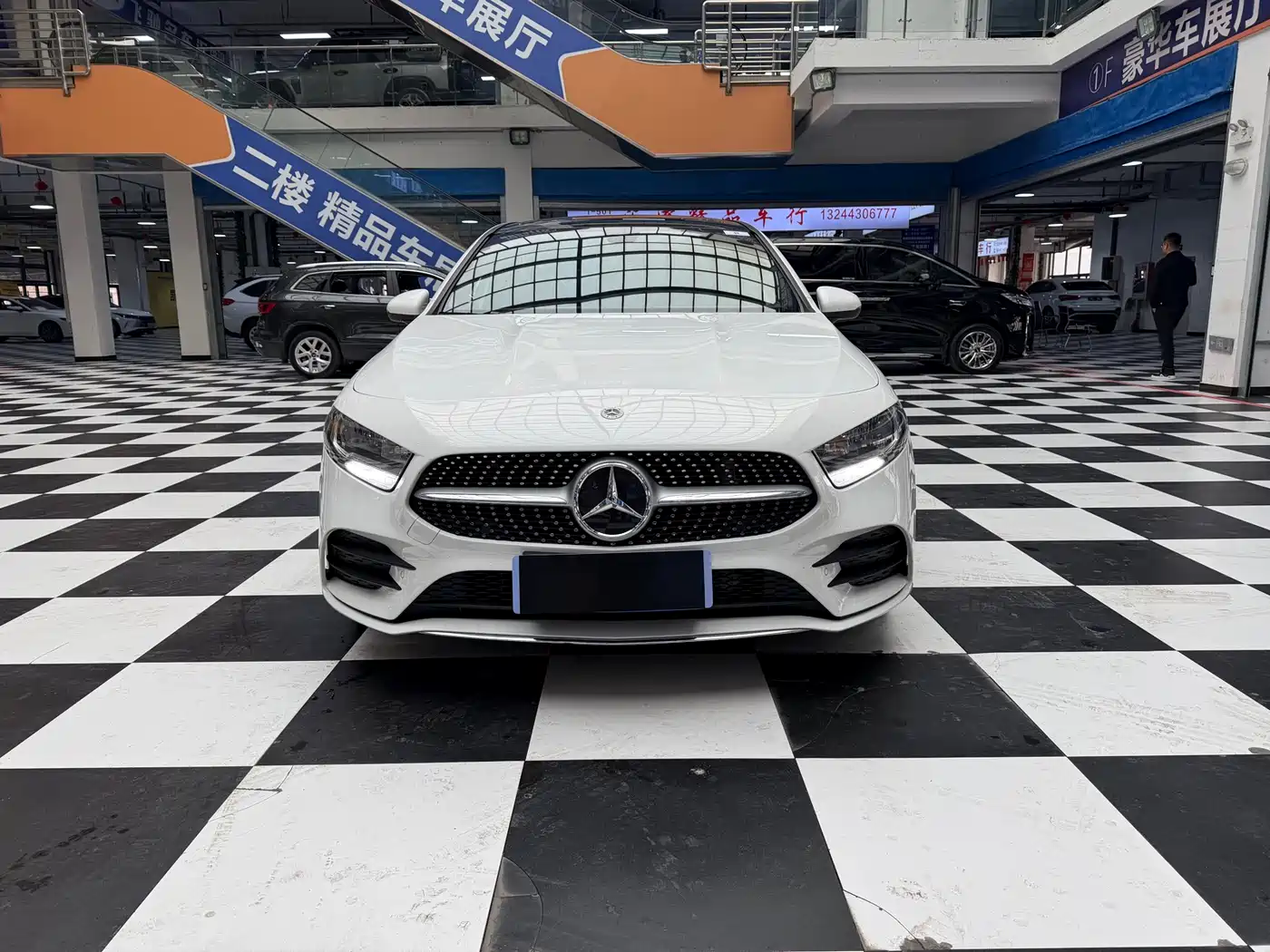 Mercedes-Benz A-Class 2022 Facelift A 180 L Sport Sedan фото 2