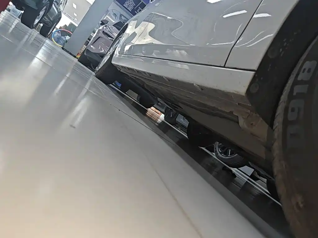 Photo 21 - Chevrolet Cavalier
