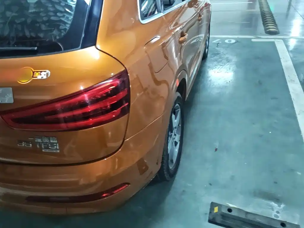 Фото 8 - Audi Q3