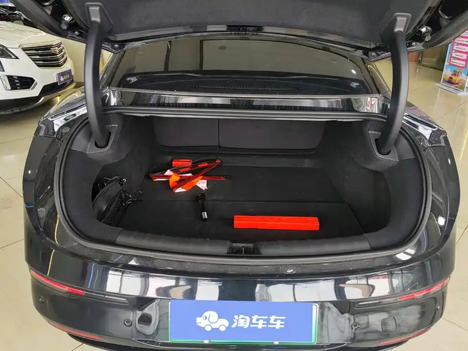 ZEEKR 007 2024 2025 Long Range RWD Smart Driving 100kWh