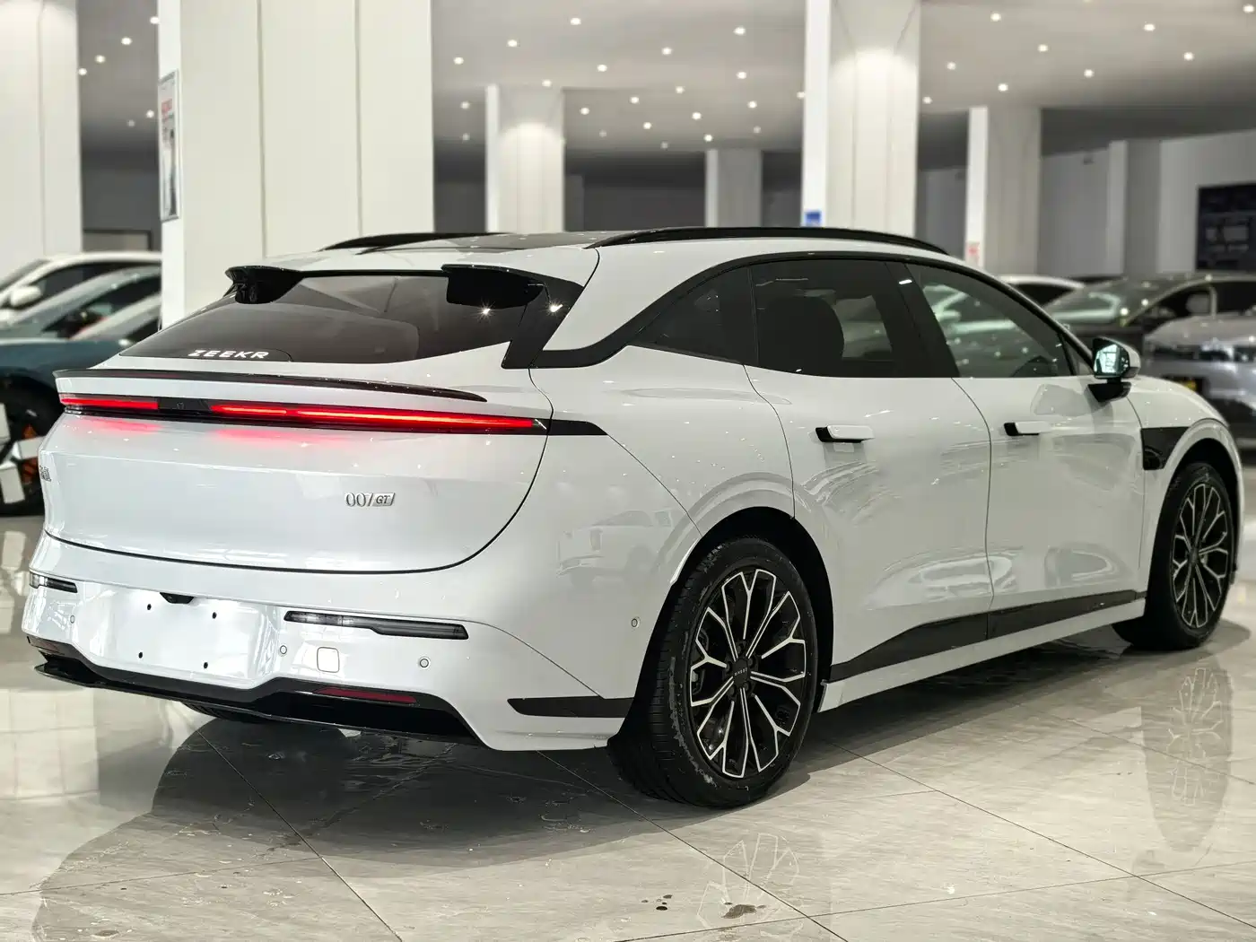 ZEEKR EXTREME KRYPTON 007GT