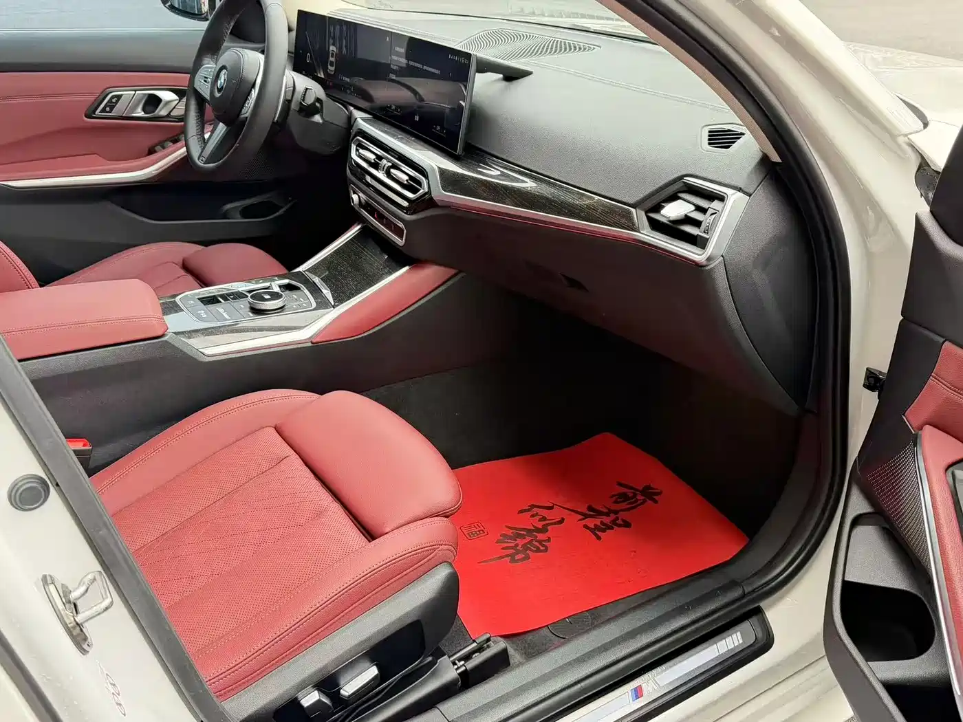 BMW 3 Series 2023 325Li M Sport Package фото 6