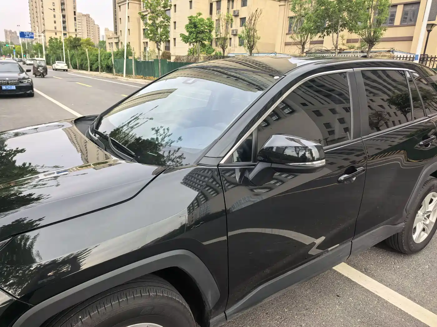 TOYOTA RAV4 RONGFANG