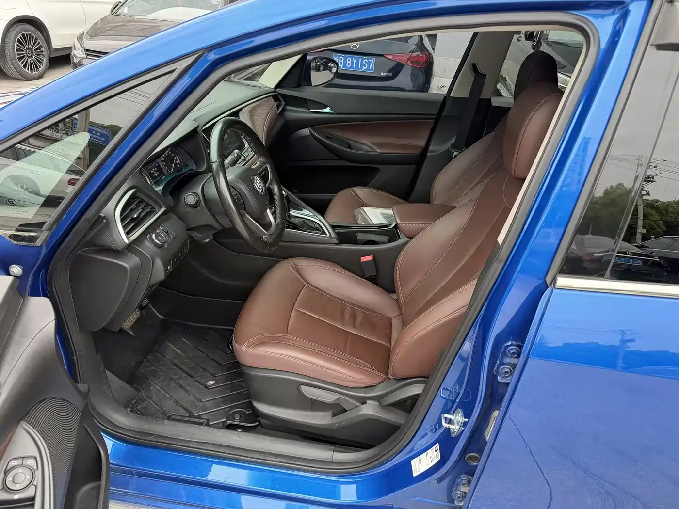 Buick GL6 2018 2018 18T 6-Seater Premium
