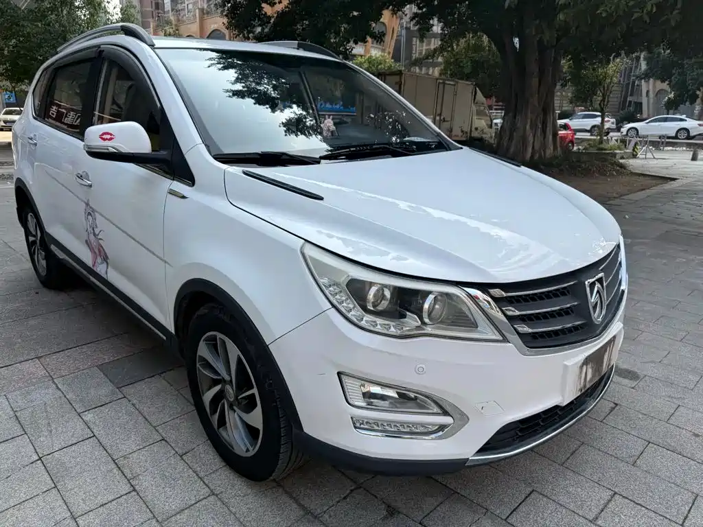 Фото 3 - Baojun 560