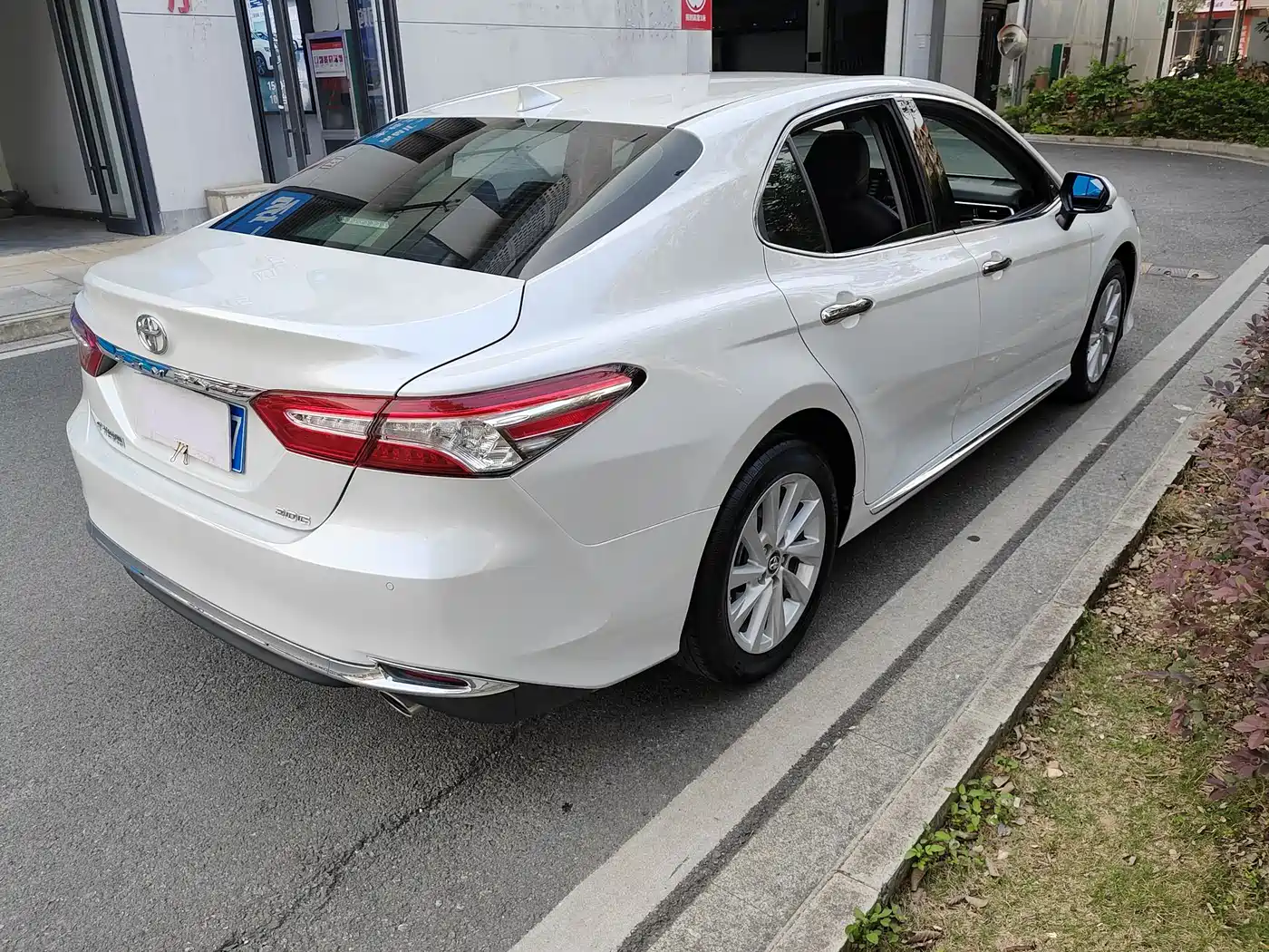 Toyota Camry 2023 2.0G Luxury Edition фото 6