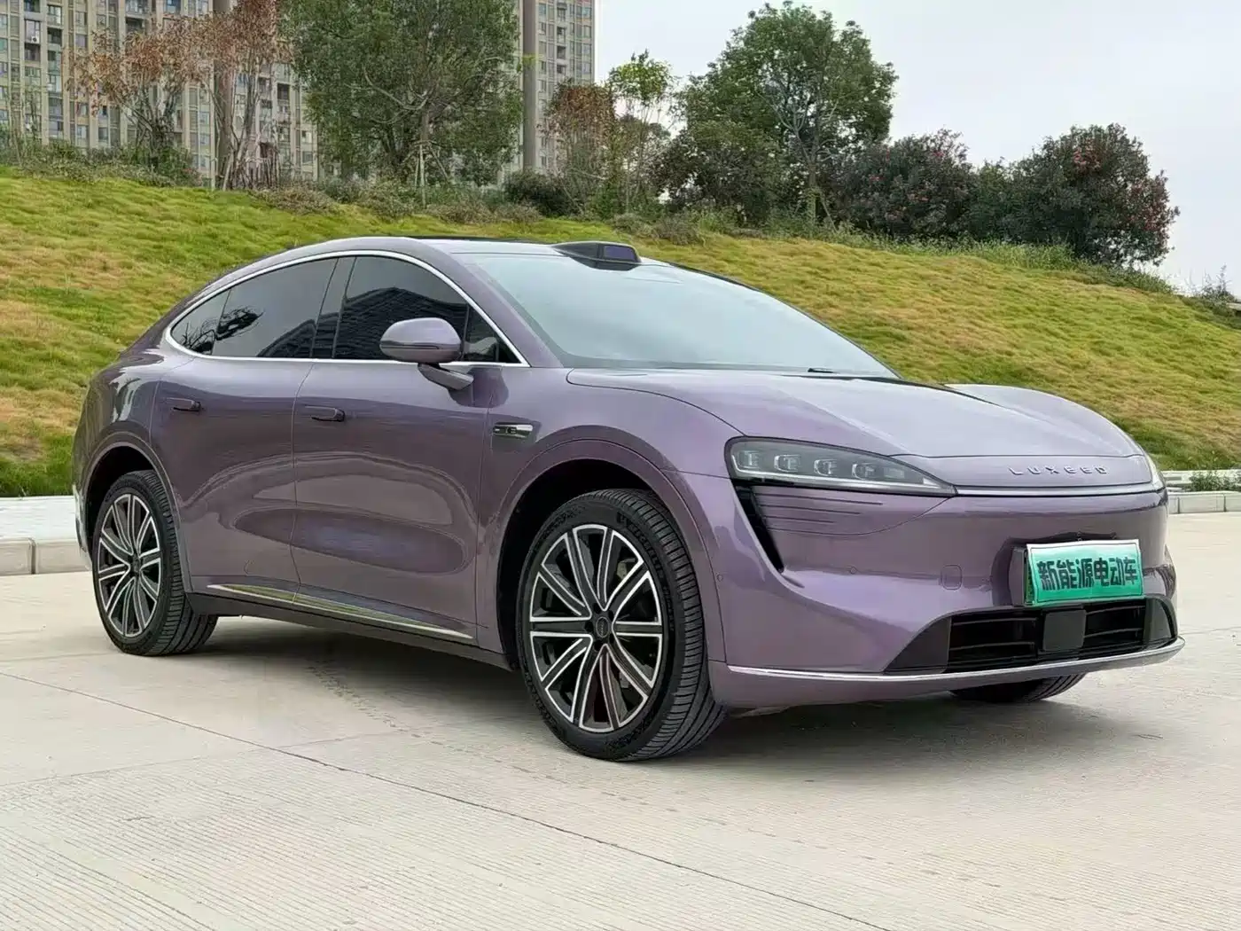 2026 Zhijie Luxeed R7
