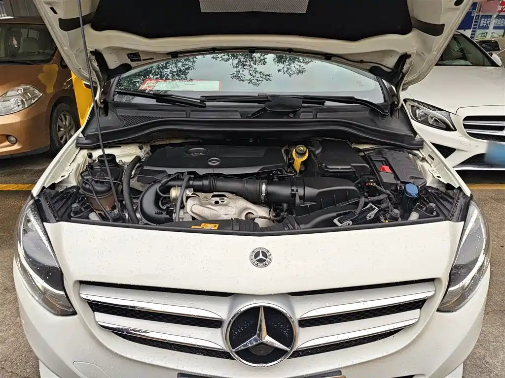 Mercedes-Benz B-Class 2017 B 200 Dynamic фото 13