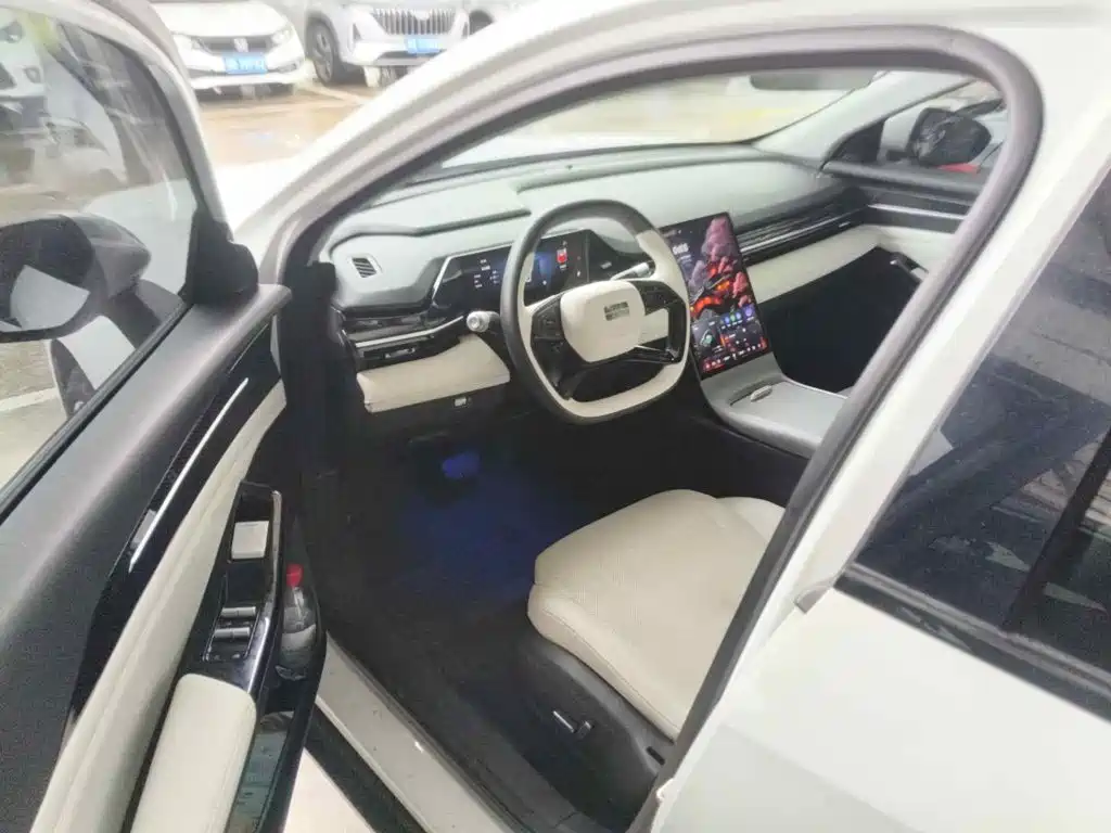 Geely Galaxy Galaxy L6 2023 2023 125km Starship