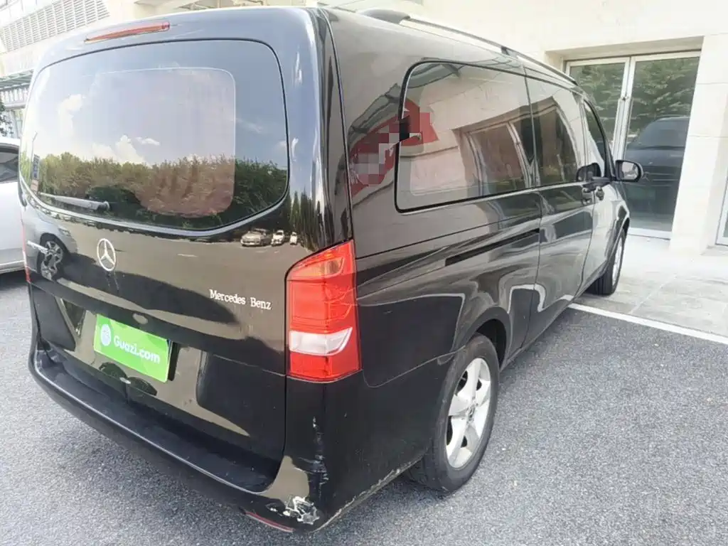 صورة 7 - Mercedes-Benz Vito