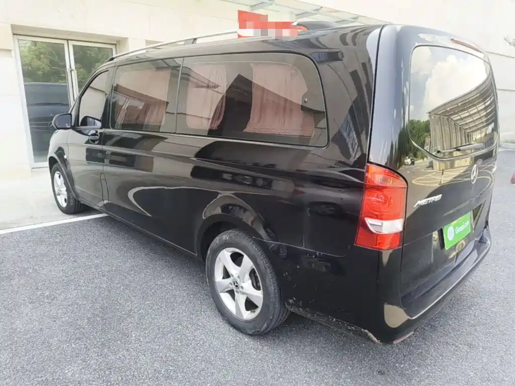 صورة 5 - Mercedes-Benz Vito