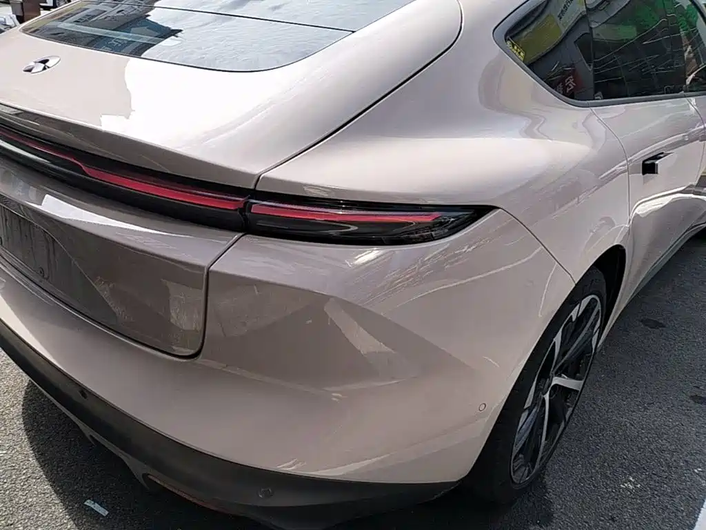 Фото 8 - NIO ET5