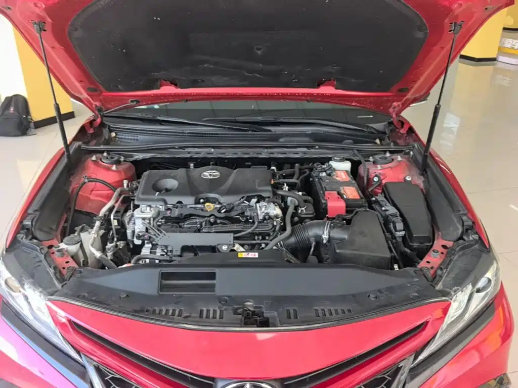 Photo 16 - Toyota Camry