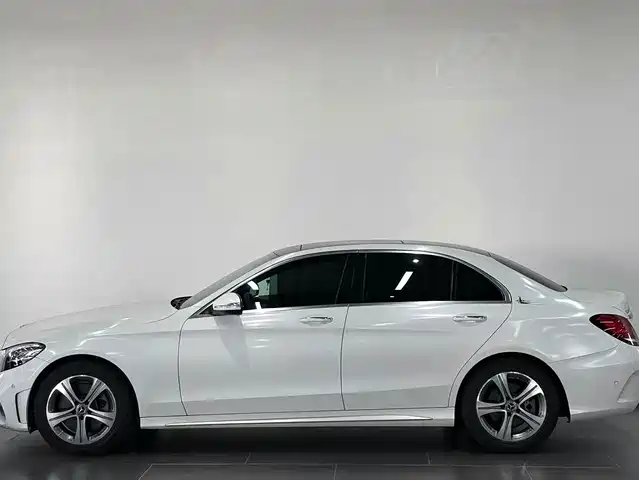 Mercedes-Benz C-Class 2020 Facelift C 260 L Sport — фото 2