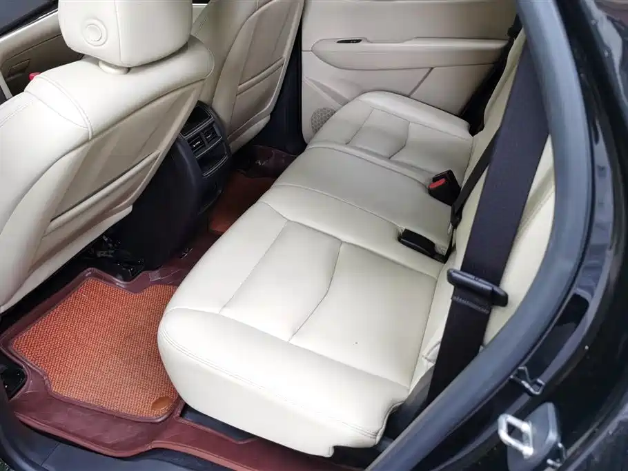 Cadillac XT5 2017 Anniversary Edition 25T Technology фото 11