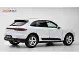 Photo 3 - Porsche Macan
