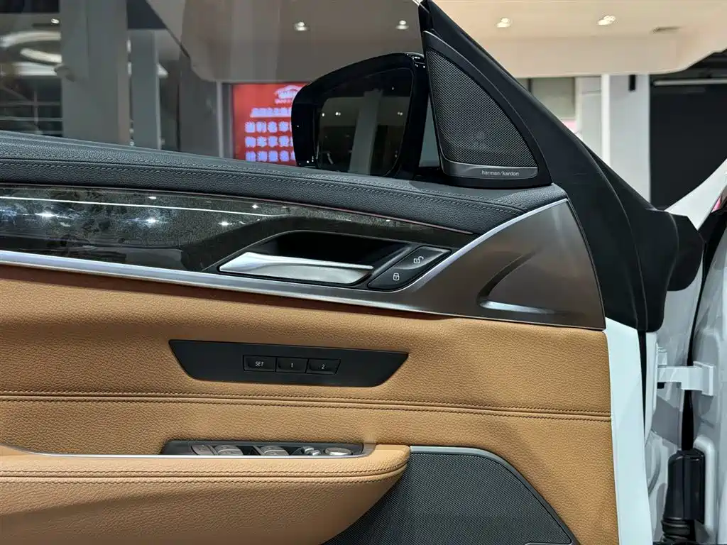 BMW 6 Series GT 2022 Model 630i M Sport Package фото 9