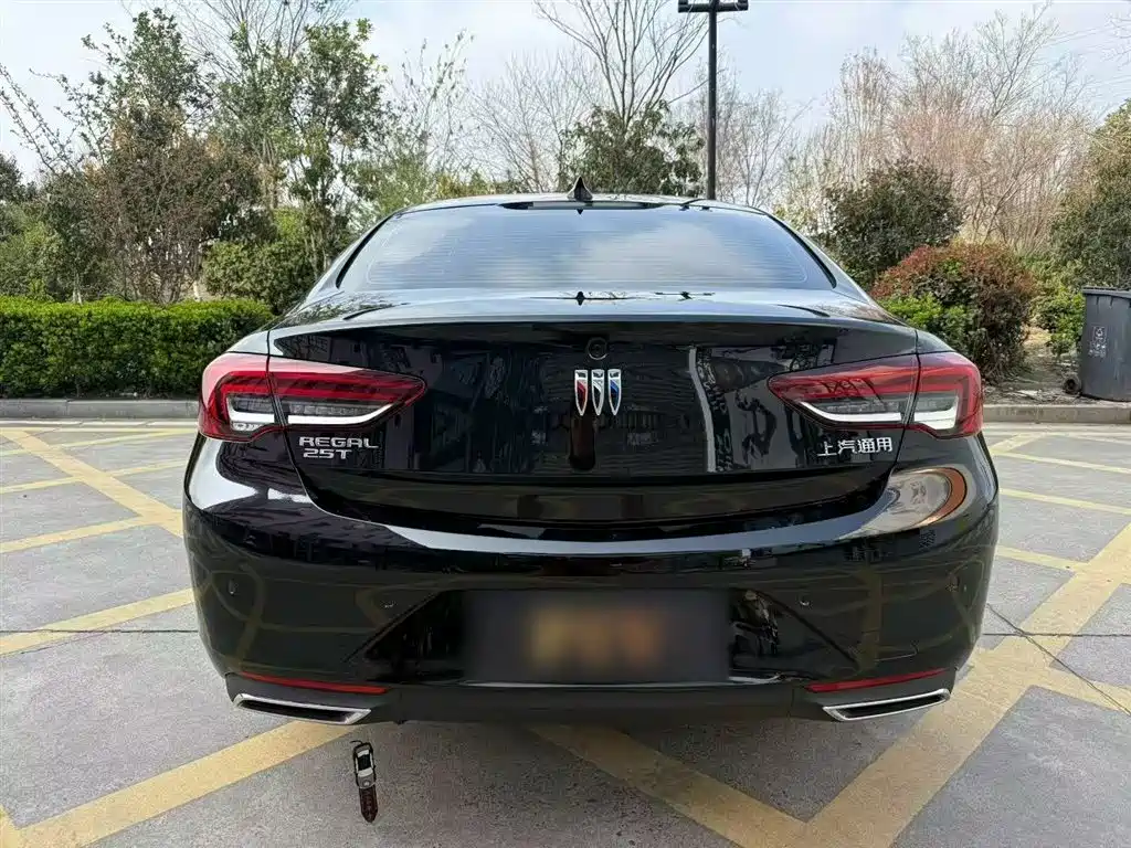 BUICK REGAL