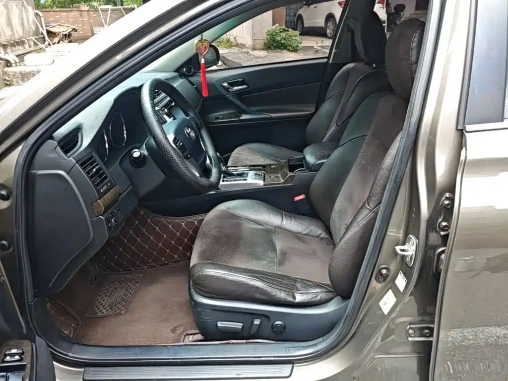Toyota Reiz 2016 2013 2.5V Premium Edition
