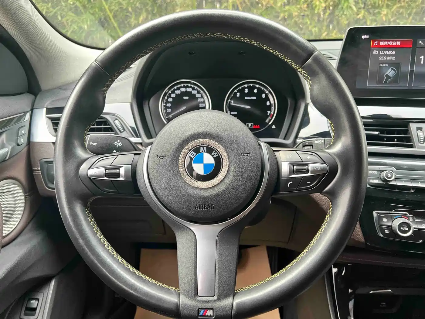 BMW X2 2023 sDrive25i M Sport Shadow Edition фото 6