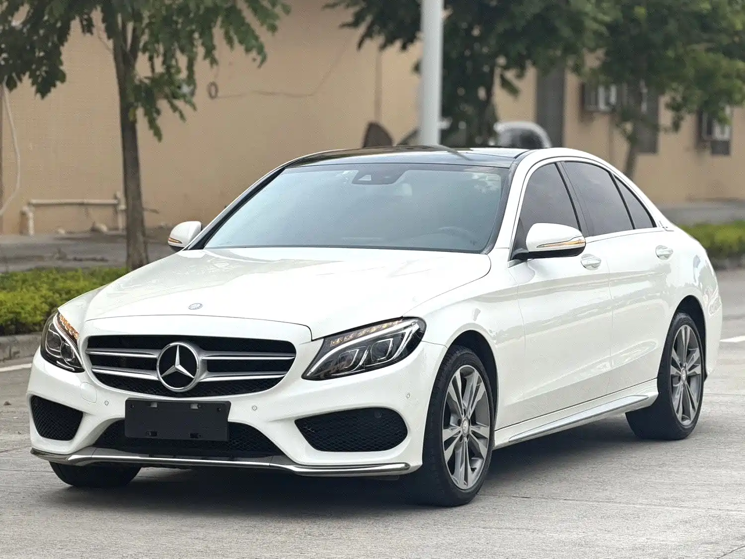 Фото 1 - Mercedes-Benz C-Class