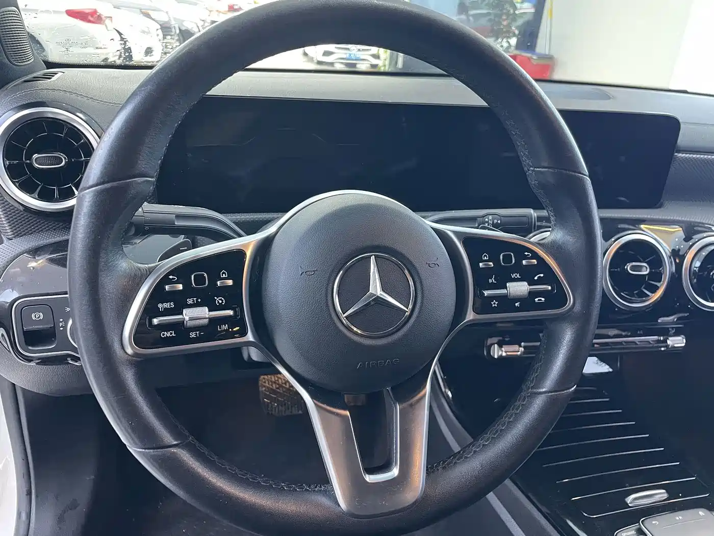 Фото 9 - Mercedes-Benz A-Class