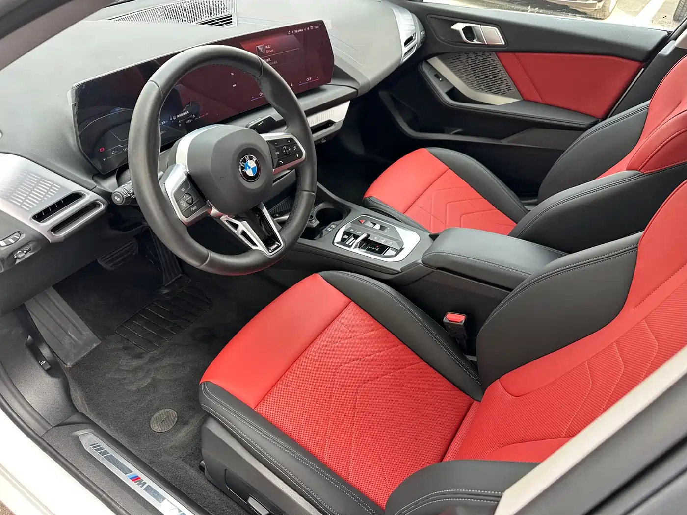 BMW 2 Series 2025 225L M Sport Package фото 8