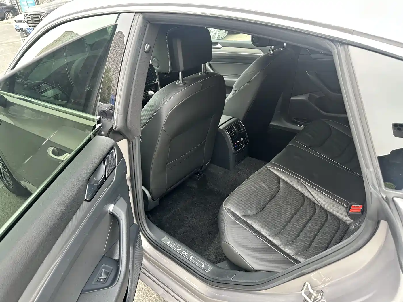 Volkswagen FAW-Volkswagen CC 2020 330TSI Glamour Version China VI фото 15